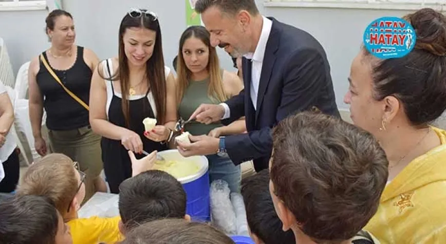 BAŞKAN ÜSTÜN KERMESE KATILDI
