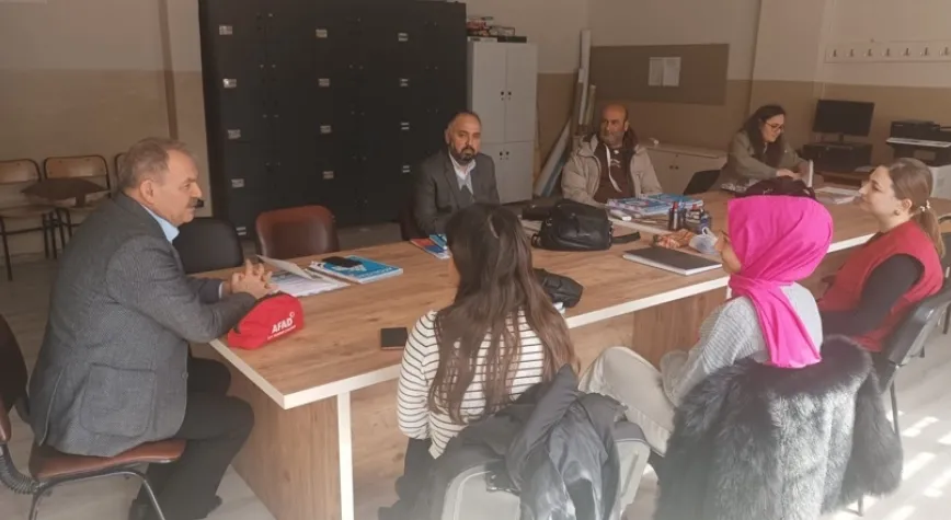 Bayrakdar, Eğitim Gündemi İle İlgili Önerileri Aldı