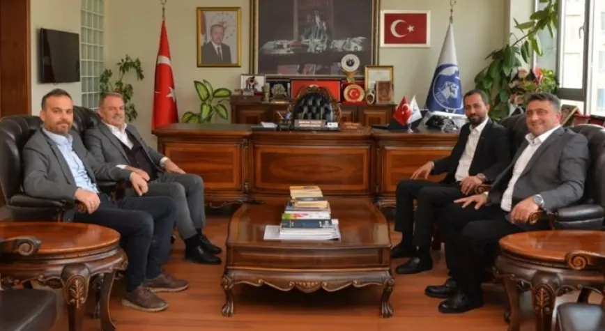 Bayrakdar Yayladağı’nda ziyaretlerde bulundu
