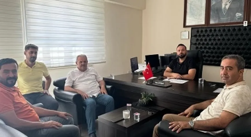 BAYRAKDAR'DAN OKUL İDARECİLERİNE ZİYARET 