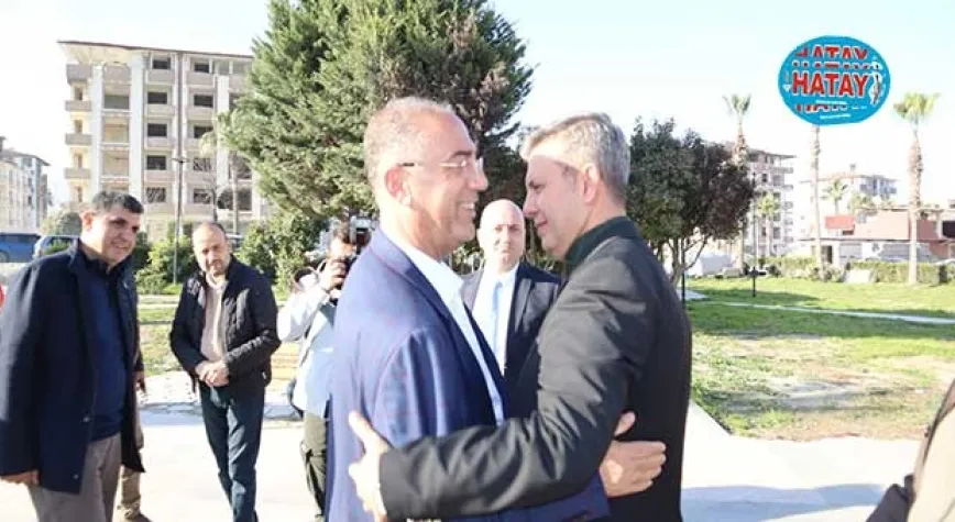 BELEDİYE BAŞKAN ADAYLARI CENAZEDE BULUŞTU