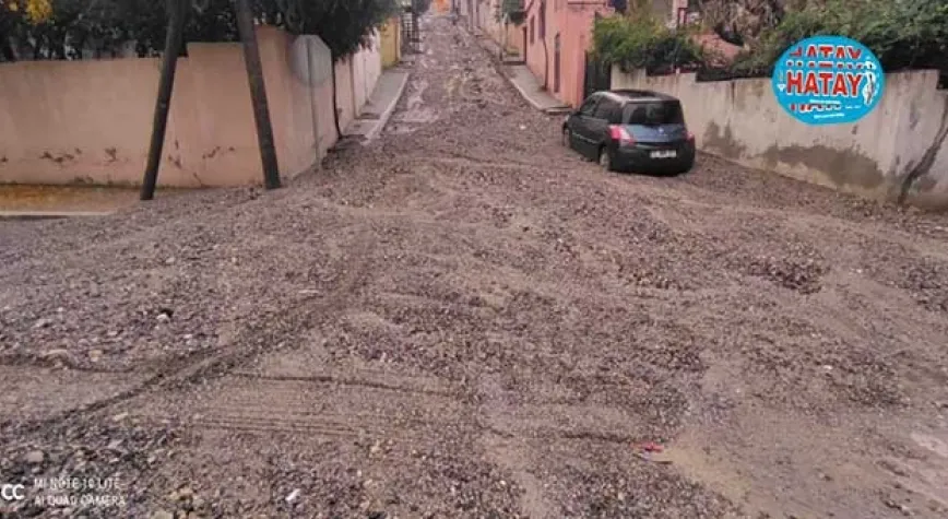 BİTMEYEN SUYLA KAPLI YOL ÇİLESİ!
