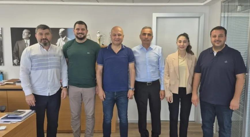 Bizler Devlet İçin, Millet İçin Varız