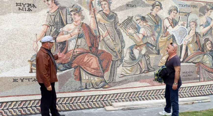 Bostancı Kardeşlerden Kültür ve Sanat Çarşısı’na Kalıcı Mozaik Eser