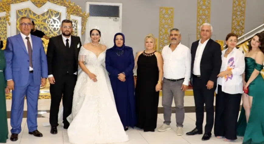 Çağla ve Gültekin Dünya Evine Girdi