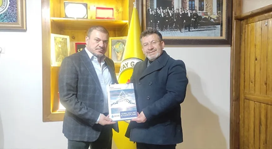 ÇAKILI’DAN BAŞKAN MAZMANOĞLU’NA KİTAP