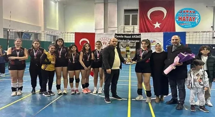 CEMİLE HAZAL AKDAĞ ANISINA VOLEYBOL TURNUVASI