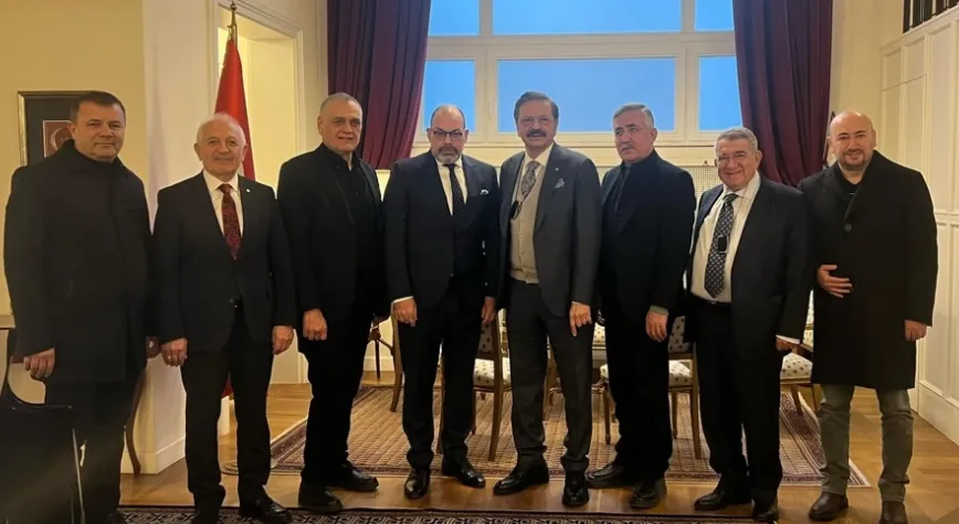 Çinçin Polonya’da Temaslarda Bulundu