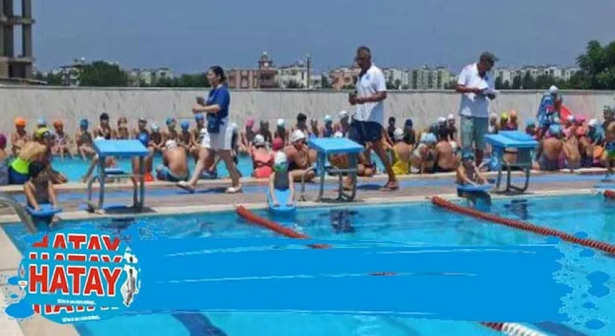  ÇOCUKLAR HAVUZDA EĞLENDİ