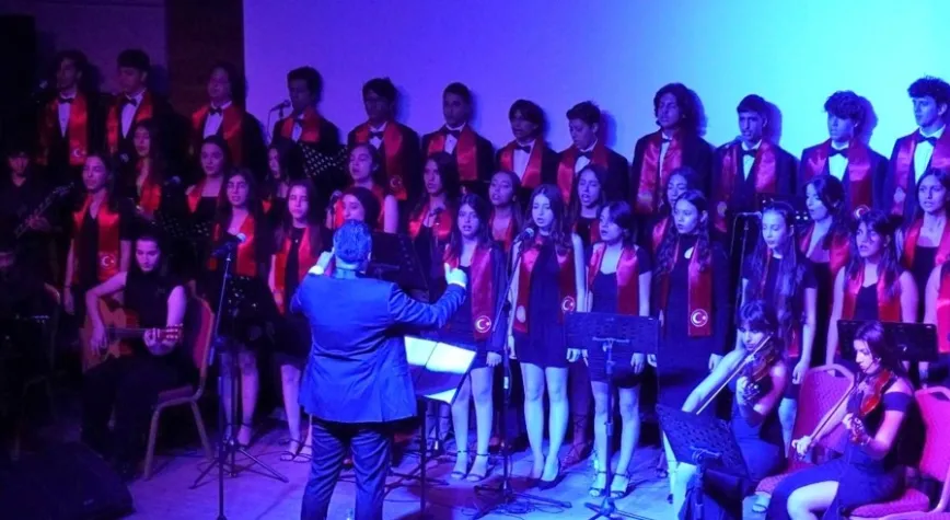 Cumhuriyet Gençlerinden Cumhuriyet Konseri