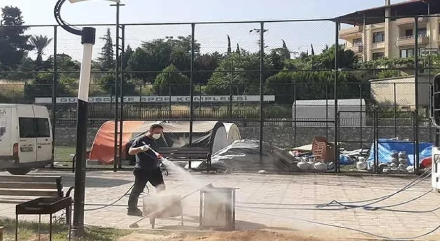 DEFNE BELEDİYESİ İLAÇLAMA YAPIYOR