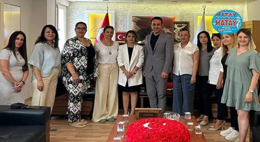 DEFNE CHP KADIN KOLLARI BAŞKANI KAYA OLDU