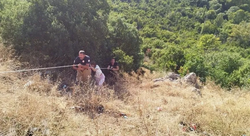 Defne'de Uçurumda Mahsur Kalan Vatandaş Kurtarıldı