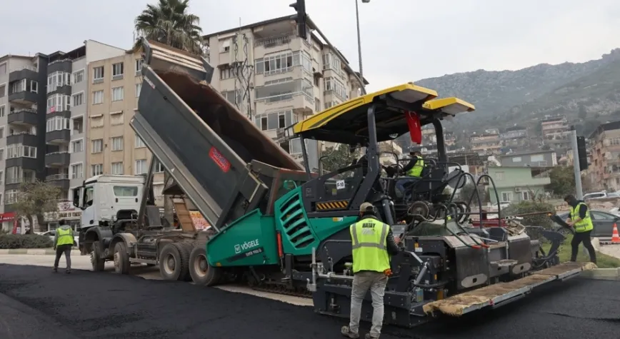 Defne’de Asfalt Çalışması Devam Ediyor