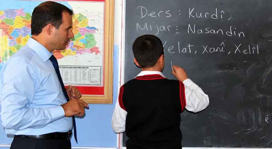DEM Parti’den Anadilde Eğitim Çağrısı
