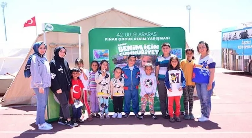 Deprem bölgesindeki çocuklarla bir araya geliyor