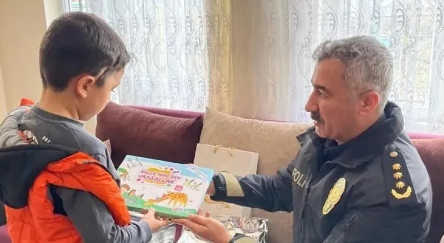 Depremde Annesini Kaybeden Muhammet’i Ziyaret Etti