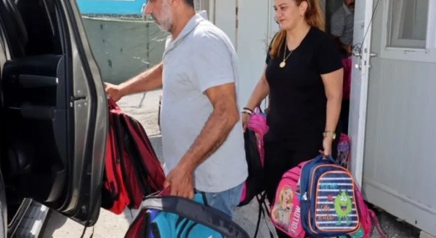 Depremzedelerin Ablası Minik Kalplere Umut Taşıyor