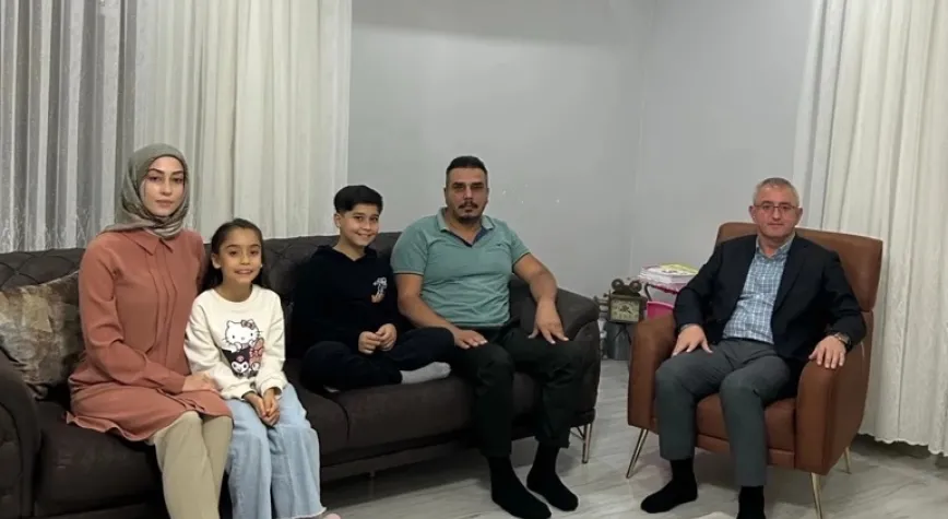 DEPREMZEDELERİN EVLERİNE KONUK OLDU