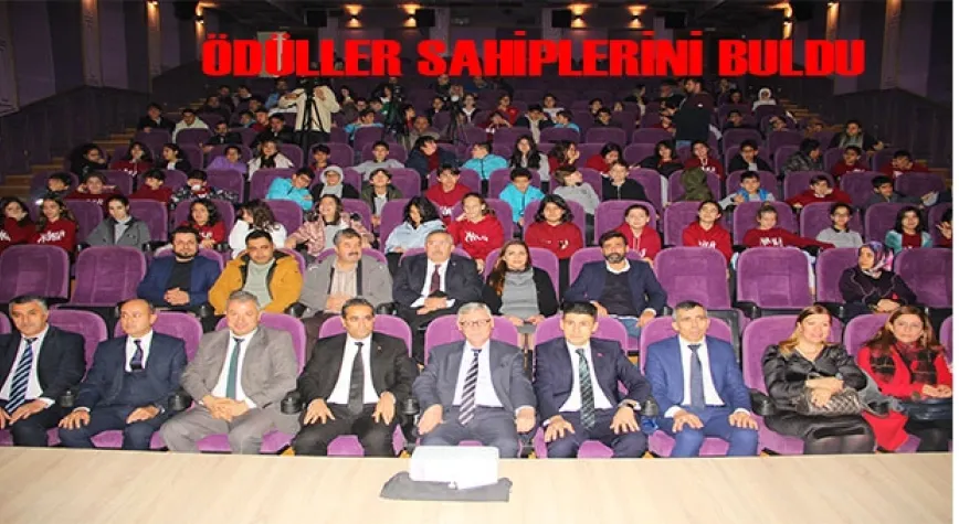 DERECEYE GİREN ÖĞRETMENLER ÖDÜLLERİNİ ALDI