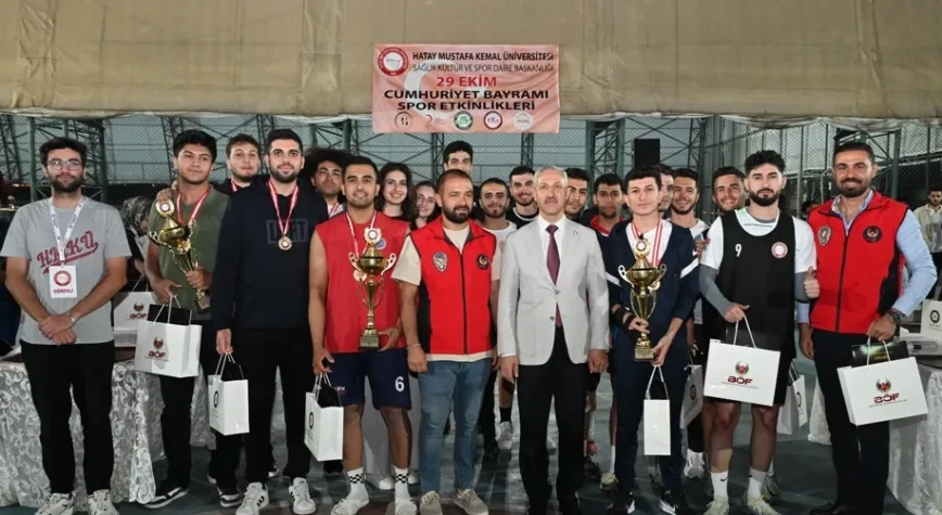 Dereceye girenler ödüllerini aldı
