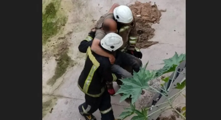 DEREYE DÜŞEN VATANDAŞ KURTARILDI