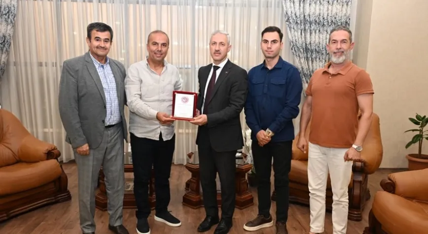 Derneklerden Makam Ziyareti