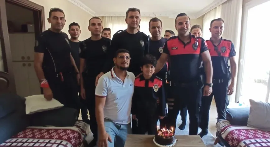 DMD Hastası Fırat’a Polislerden Sürpriz