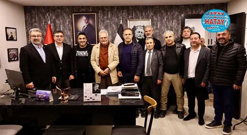 DÖNMEZ, BEŞİKTAŞLILAR DERNEĞİNİ ZİYARET ETTİ