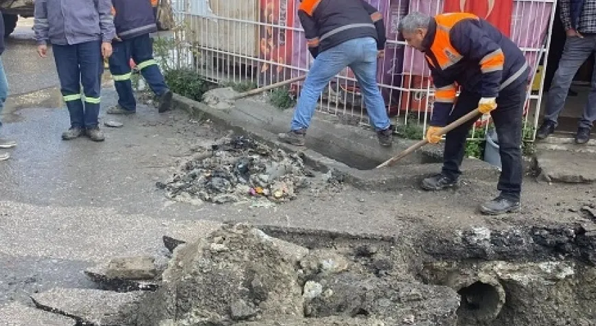 DÖRTYOL’DA KANALLAR TEMİZLENİYOR