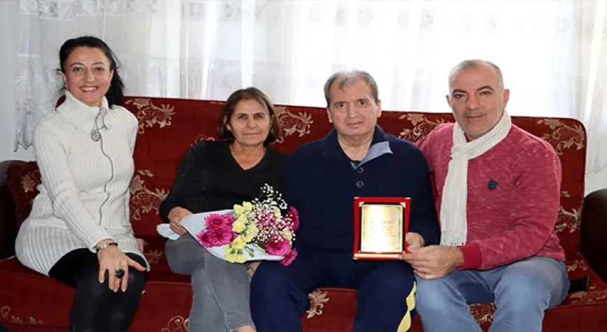 DUAYEN GAZETECİ OKAY’A AHDE VEFA