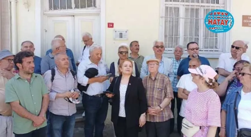 DURAĞA ORHAN KEMAL’İN ADI EKLENMELİ