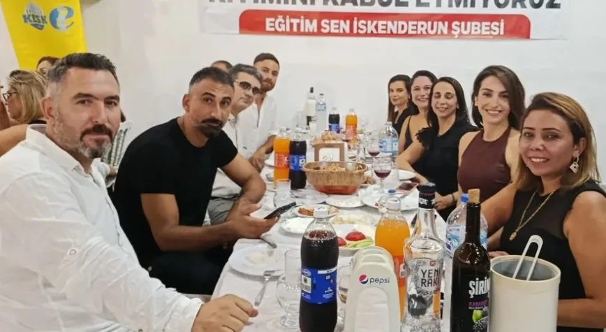 Eğitimciler Dünya Öğretmenler Gününü kutladı
