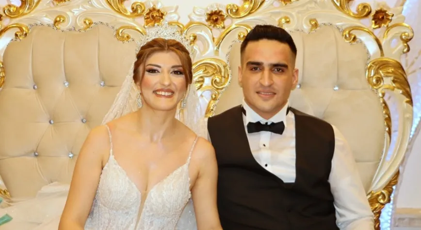 Emine ve Mustafa Dünya Evine Girdi