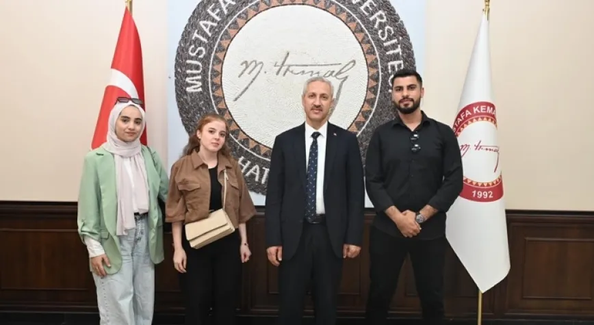 EREN FİLİSTİNLİ ÖĞRENCİLERİ AĞIRLADI