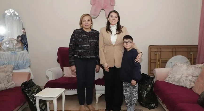 Esra Masatlı Hane Ziyaretinde