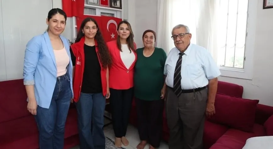 ESRA MASATLI ŞEHİT AİLESİNİ ZİYARET ETTİ