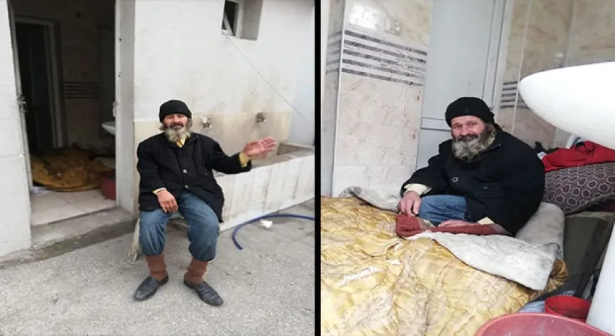 EVSİZ VATANDAŞ TUVALETİN YANINDA YATIYOR