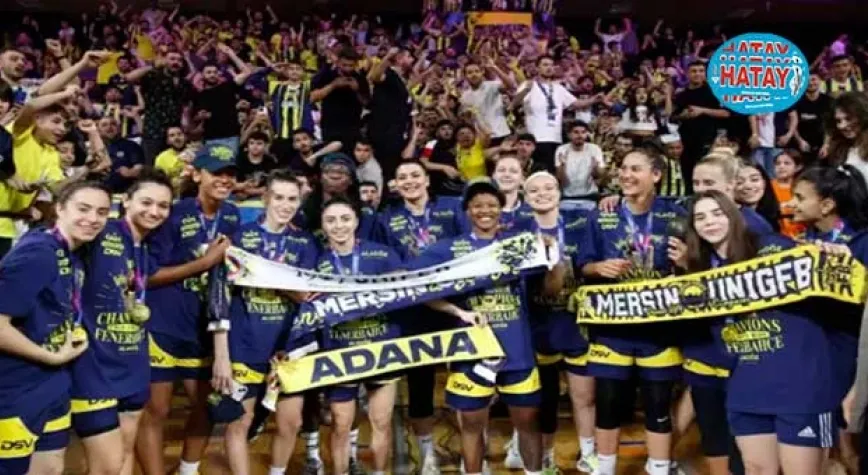 Fenerbahçe Alagöz Holding kupasını aldı