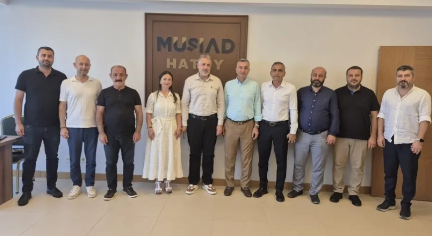 FİKİR ALIŞVERİŞİNDE BULUNDULAR