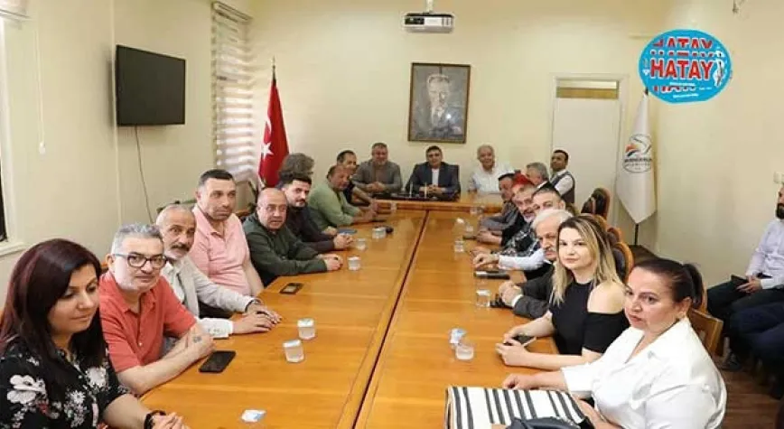 GAZETECİLERDEN BAŞKAN DÖNMEZ’E ZİYARET