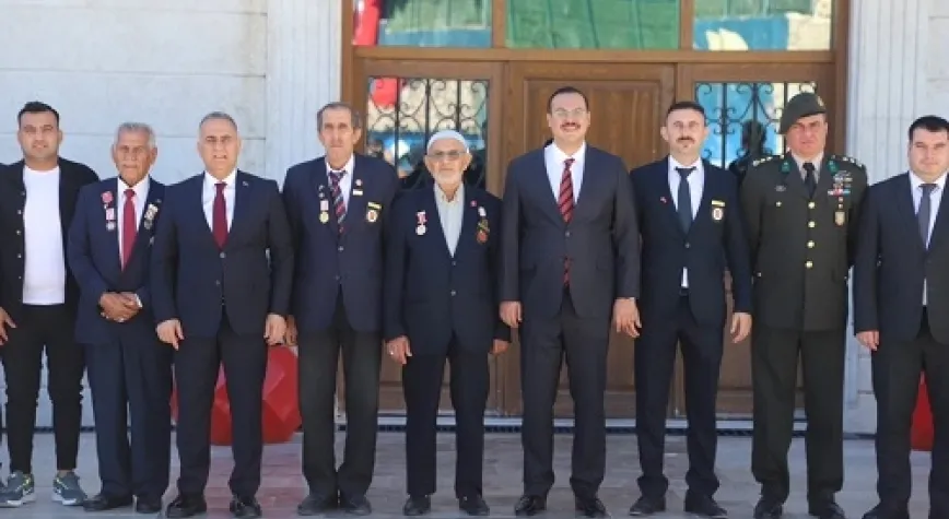 Gazi ve Aileleriyle Bir Araya Geldiler
