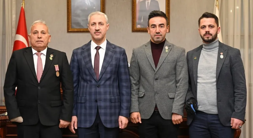 Gazilerden Prof. Dr. Rektör Eren'e Anlamlı Ziyaret