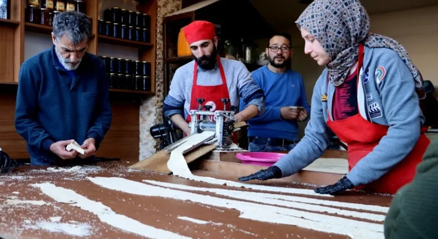 Geleneksel Bir Ramazan  Lezzeti: Küncülü Helva