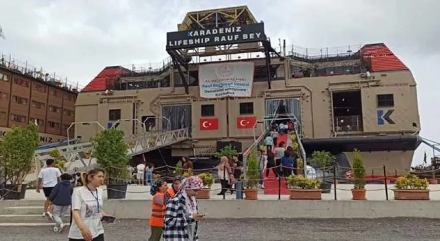 GEMİDE YKS’YE HAZIRLANIYORLAR