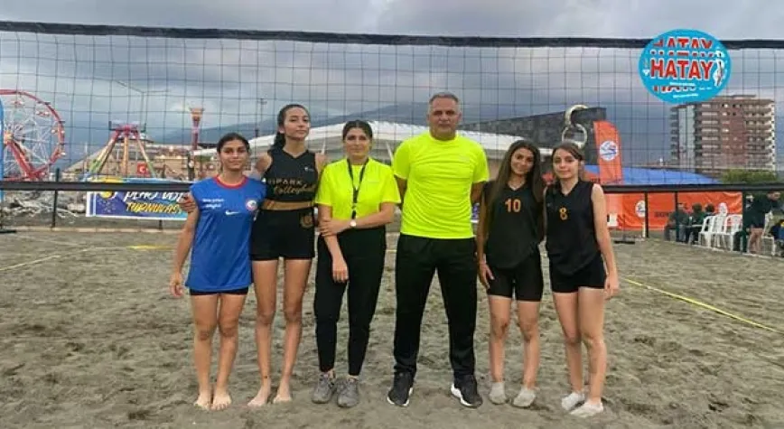 GENÇLER PLAJ VOLEYBOLU KADINLAR KATEGORİSİ İLE BAŞLADI