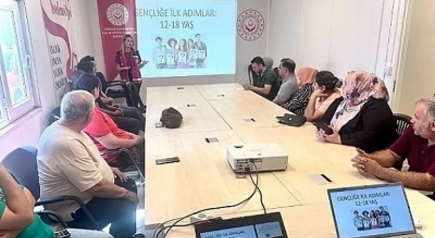 GENÇLERE SEMİNER VERİLDİ