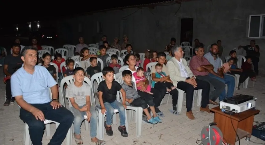 GEZİCİ SİNEMA İLE KIRIKHAN’DA BİR İLKİ DAHA GERÇEKLEŞTİRİLDİ