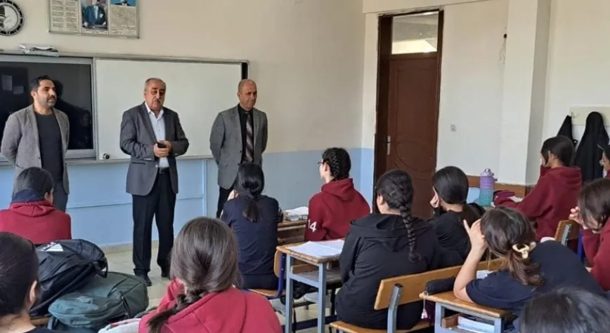 Gülistan Okulda İncelemelerde Bulundu