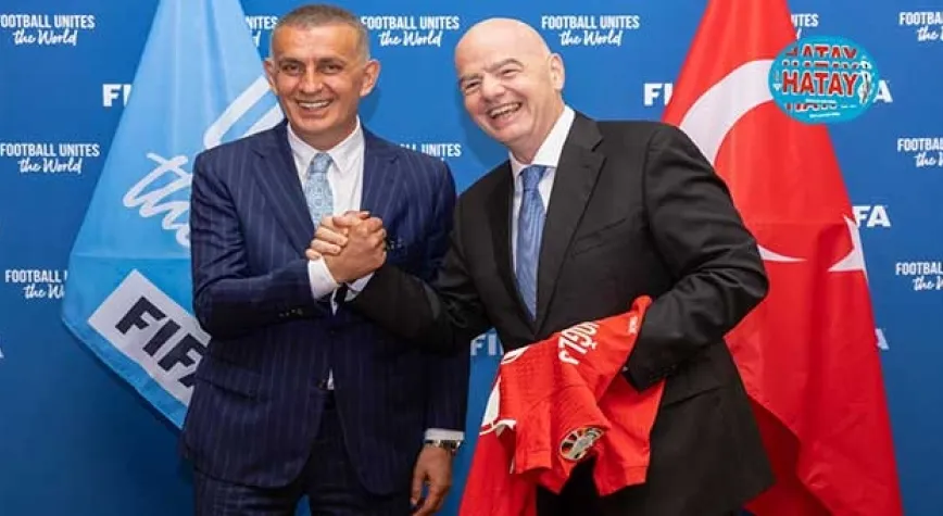 Hacıosmanoğlu, Paris'te FIFA Başkanı Infantino ile Bir Araya Geldi